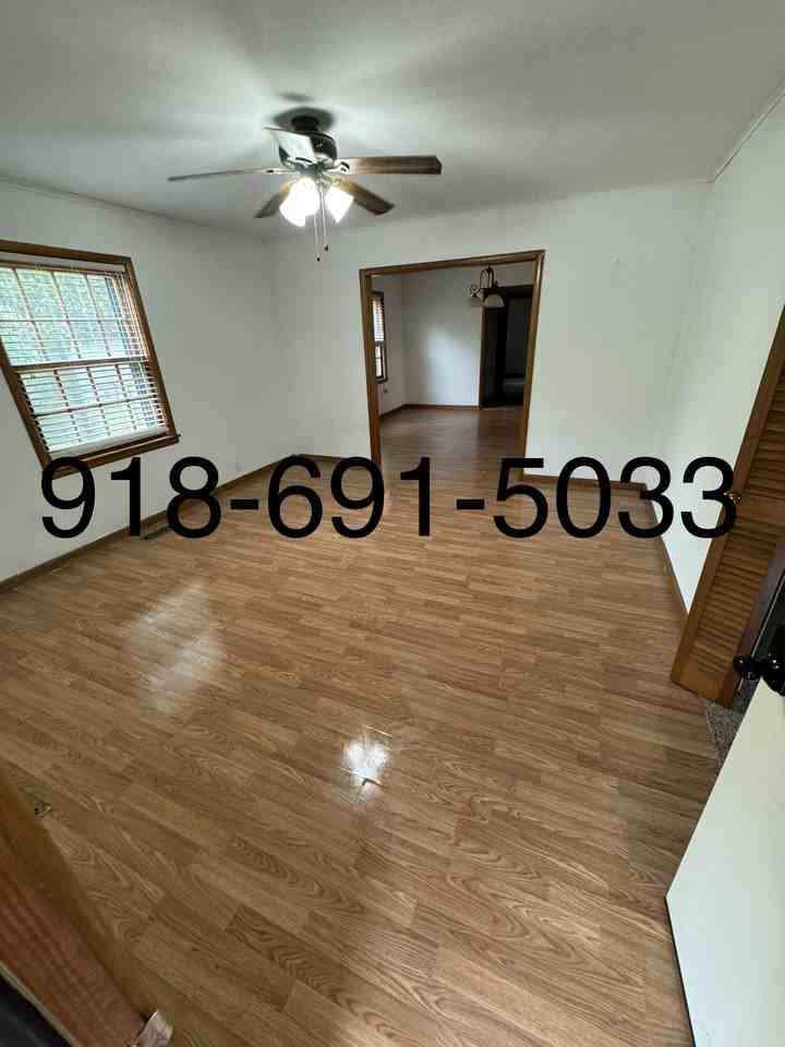 608 Commercial St #NA - Photo 2 of 15