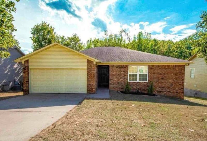 77 Cinnamon Dr - Photo 2 of 19