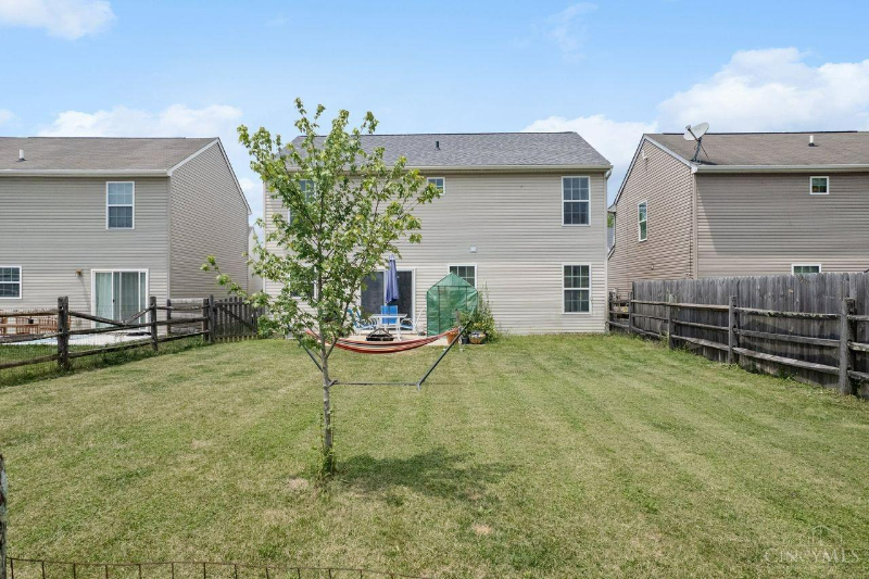 6027 Marsh Cir - Photo 2 of 20