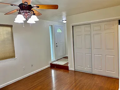 870 Palm Circle - Photo 4 of 11