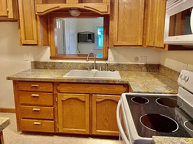 870 Palm Circle - Photo 5 of 11