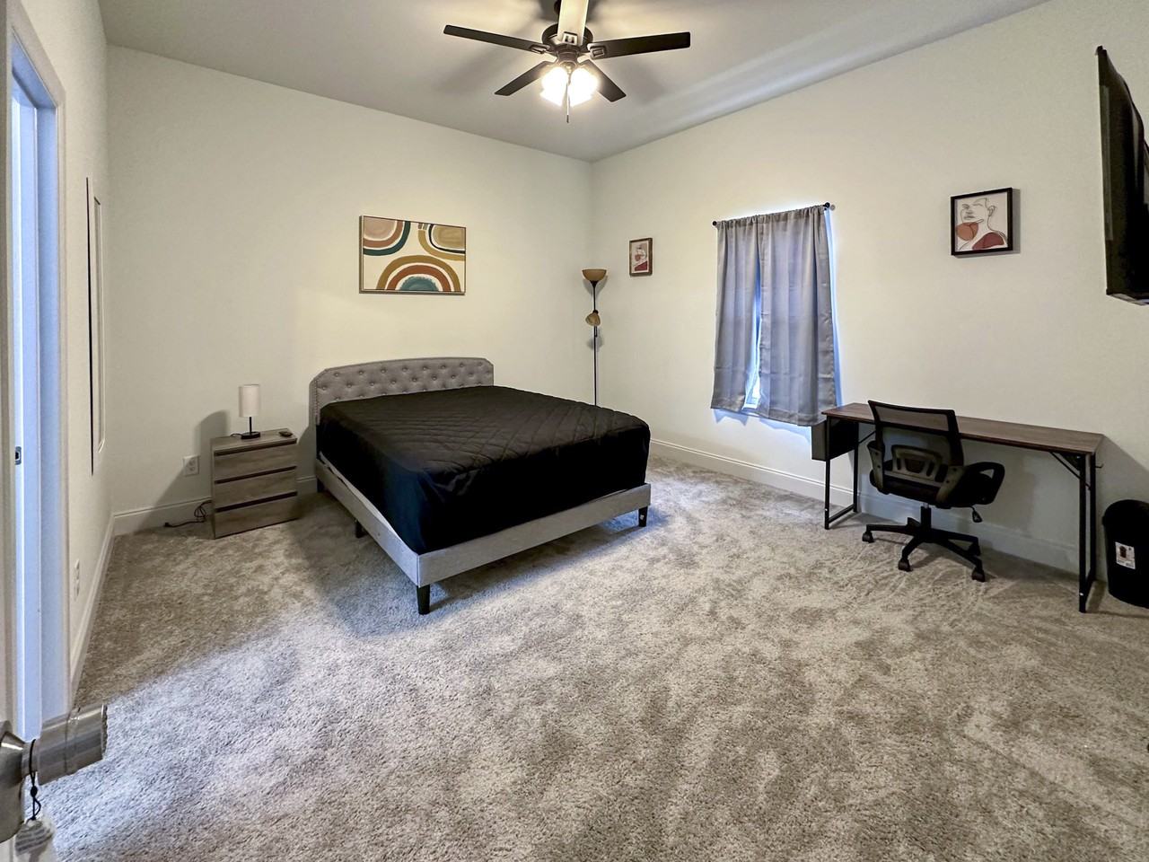 Metropolitan Ave - Photo 7 of 9