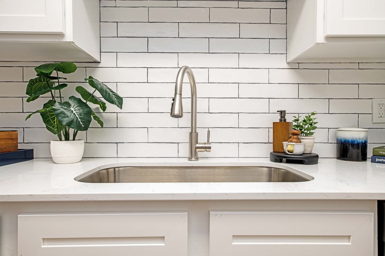 The Collins Apartment Homes - Photo 4 of 46