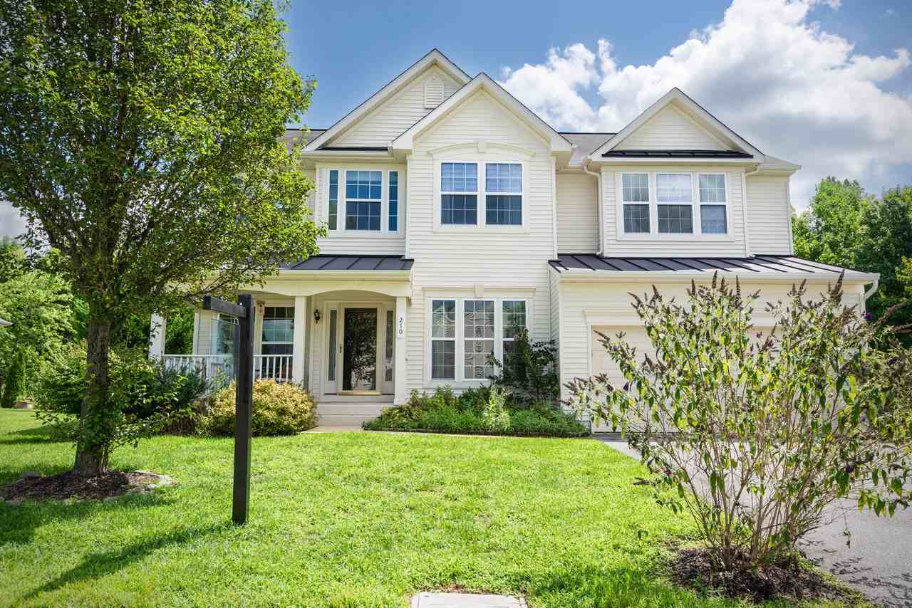 210 Brooke Run Lane - Photo 2 of 28