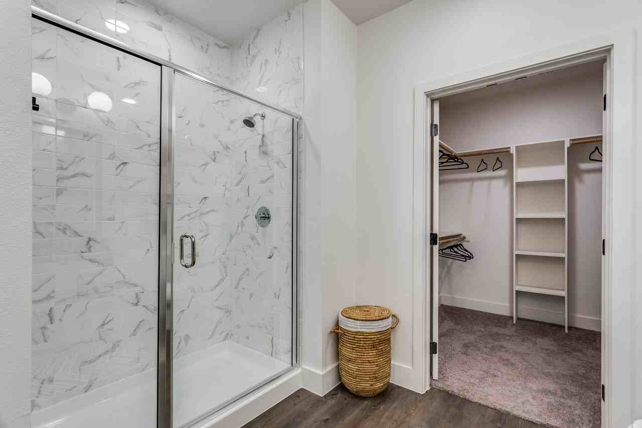 The Henley - Photo 7 of 40