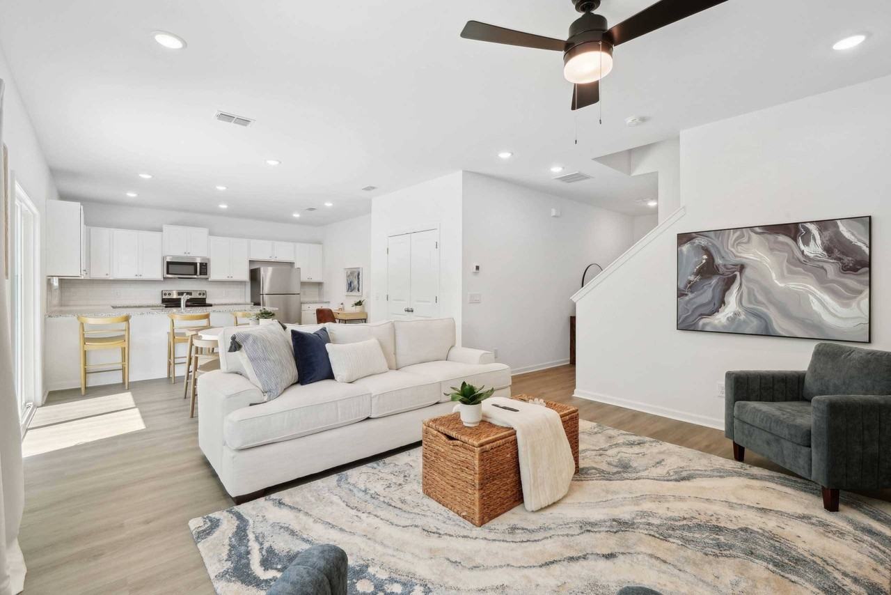 Retreat at New Riverside - Photo 6 of 38