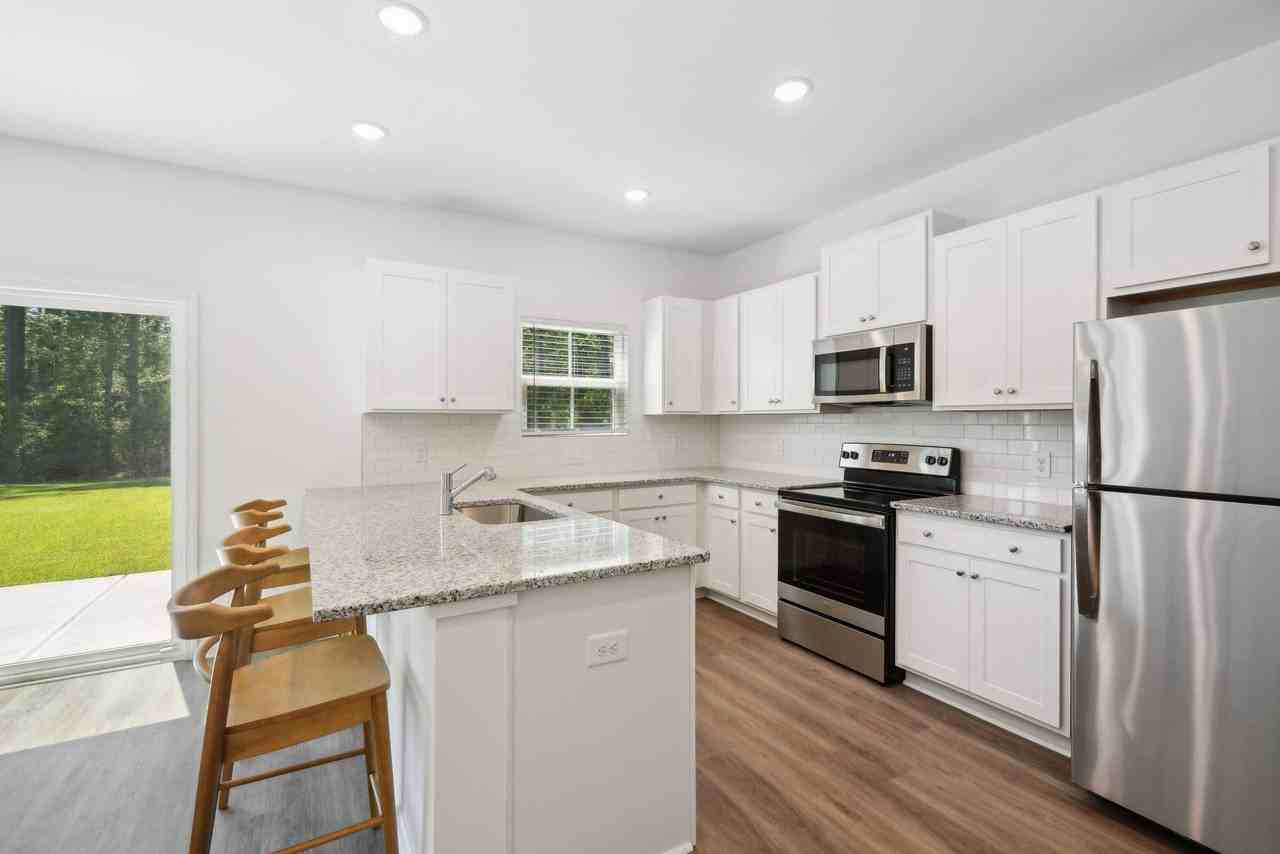 Retreat at New Riverside - Photo 2 of 38