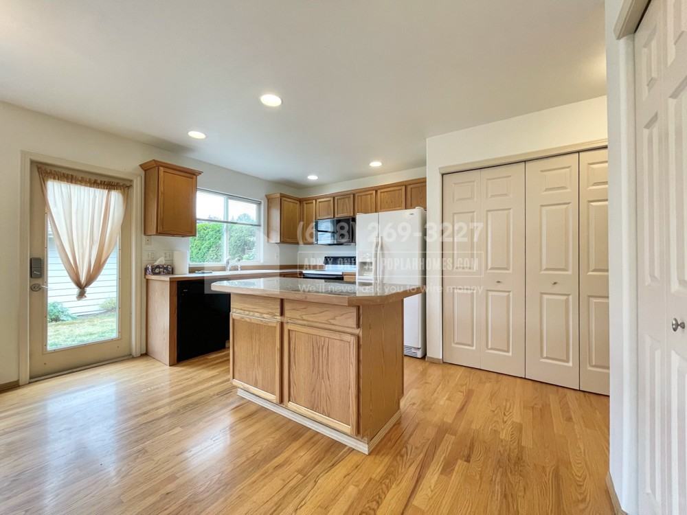 16847 Copper Mountain Rd Se - Photo 2 of 32