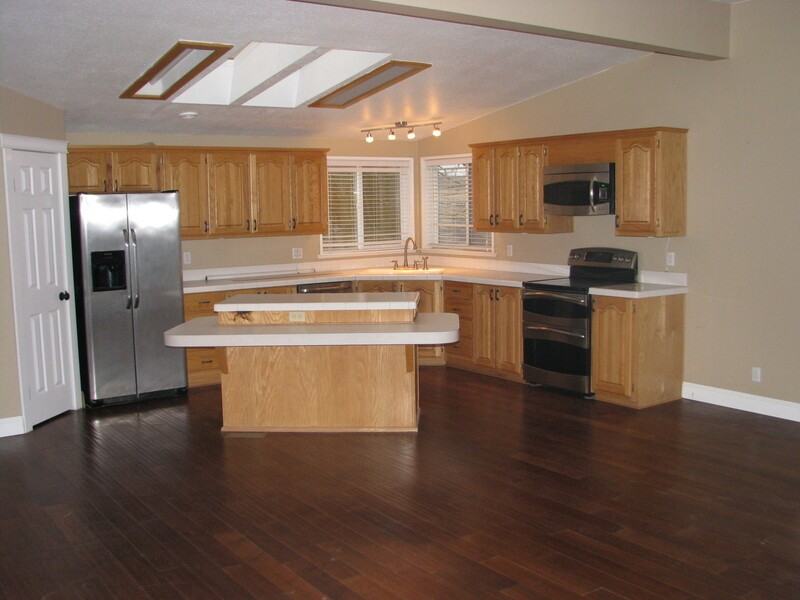 6376 Ridgeline Dr - Photo 4 of 12