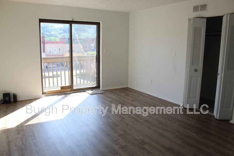 534 Fallowfield Ave #5 - Photo 3 of 10