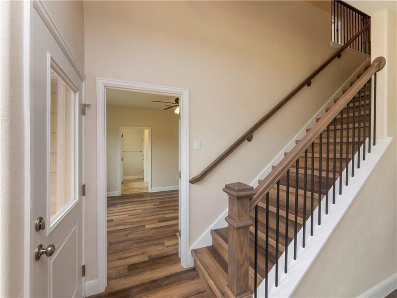 2419 Wilson St - Photo 3 of 25