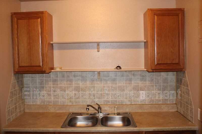 2901 5th Ave #4 - Photo 4 of 11