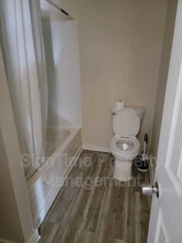 42 E Washington St #3 - Photo 7 of 10