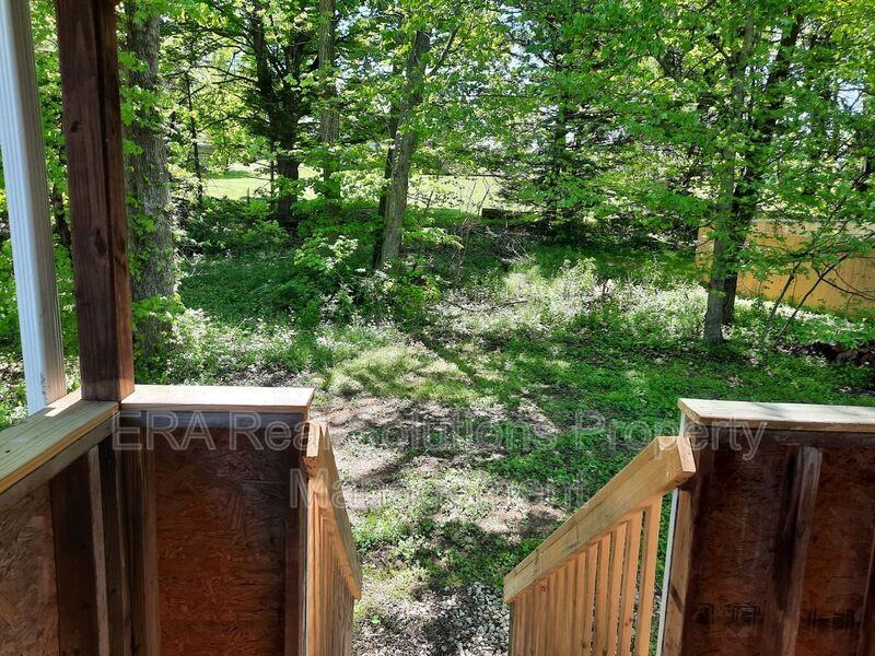 317 Bigelow St - Photo 7 of 14