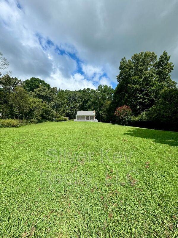 130 Country Club Rd - Photo 2 of 28