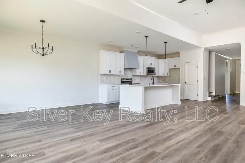 141 River Park Ln - Photo 6 of 15