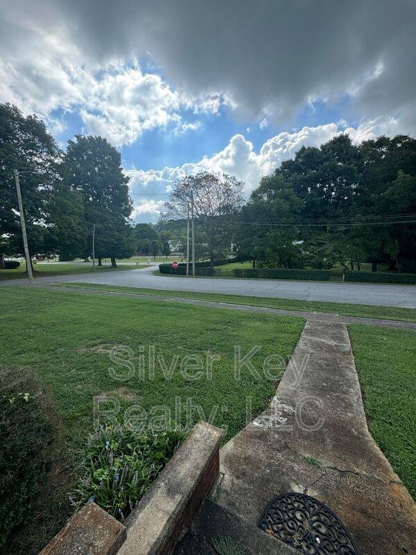 2 W Main St - Photo 2 of 19