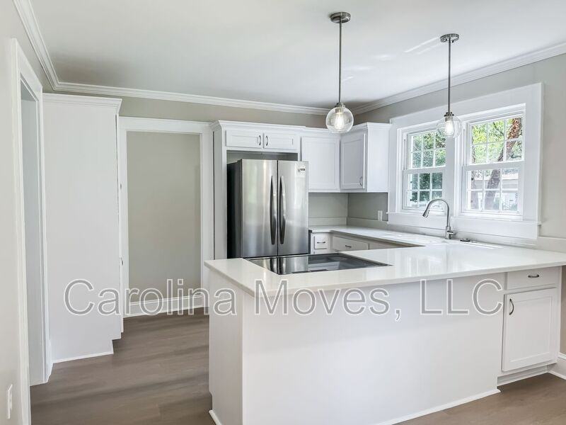 100 Craig St - Photo 7 of 30
