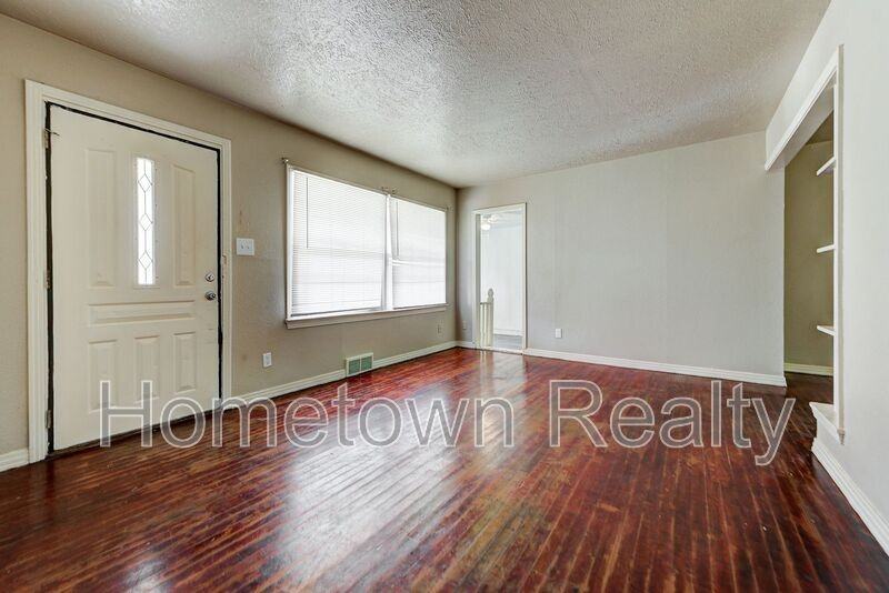 3513 Springlake Dr - Photo 3 of 20