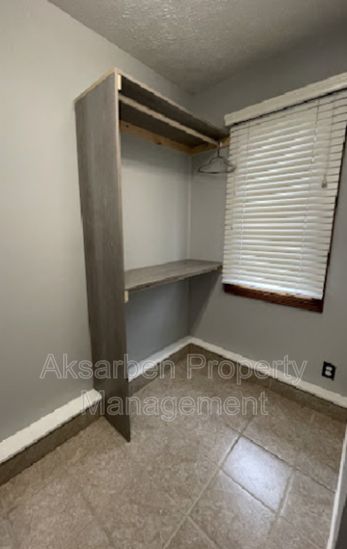 2778 33rd Ave - Photo 4 of 7