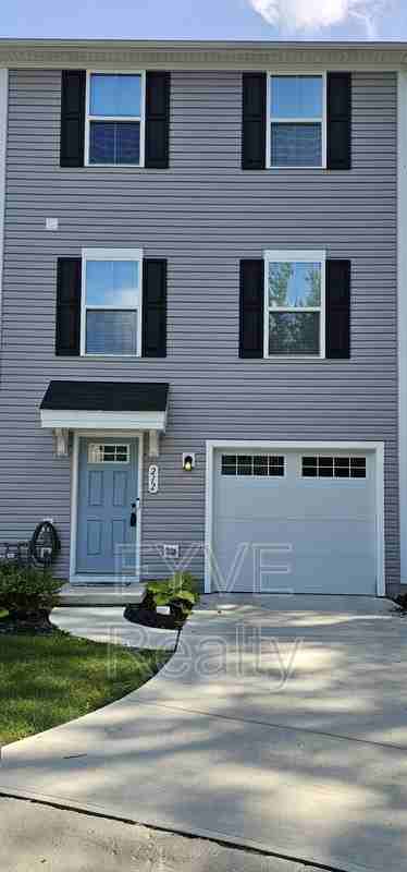 212 Raintree Ln - Photo 2 of 38