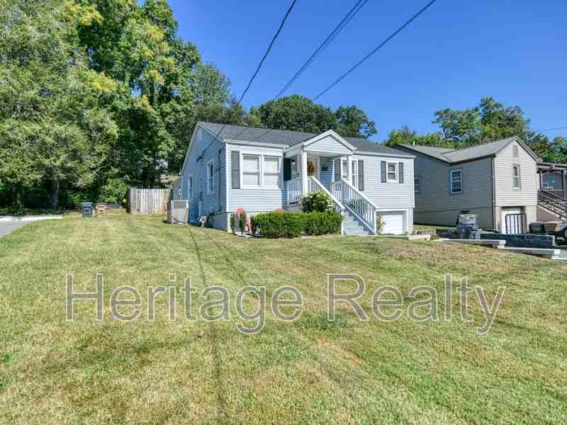 1725 Lenland Ave - Photo 3 of 27