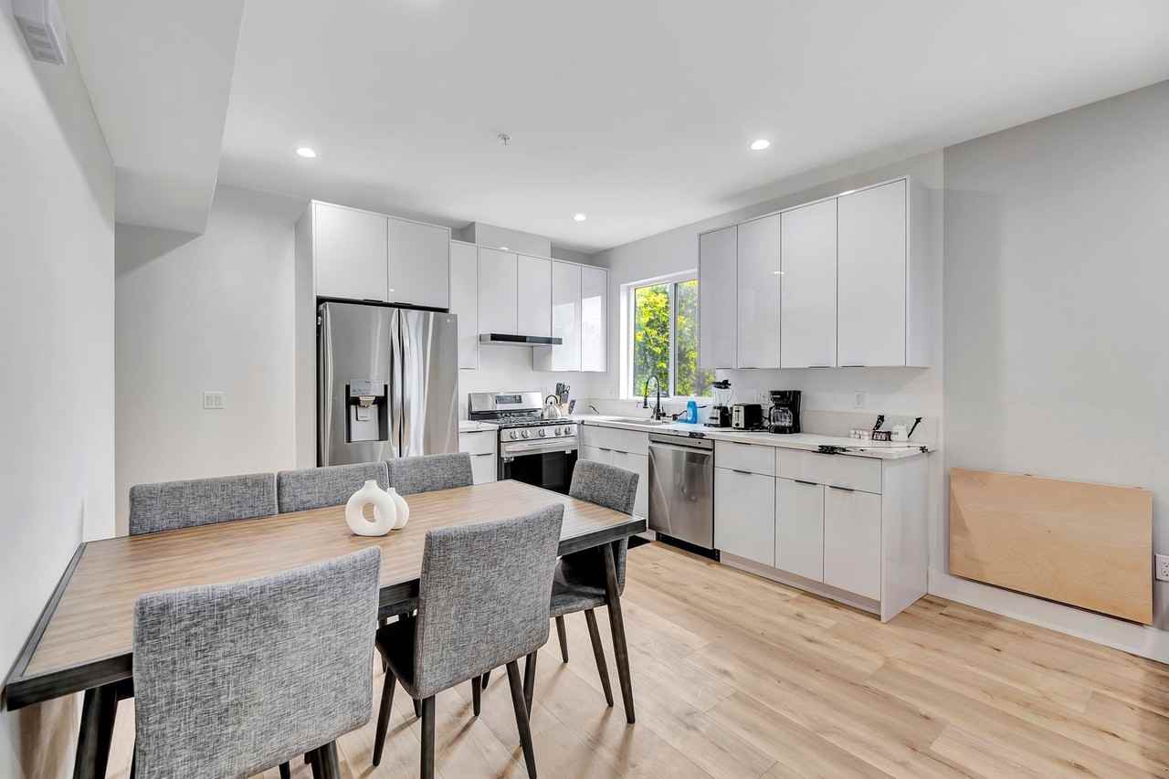 MH 546 N Harvard Blvd - Photo 4 of 14