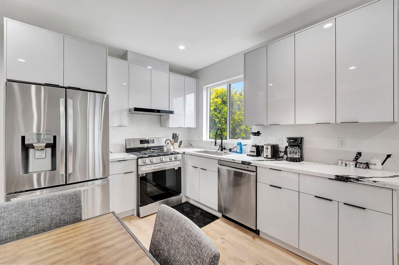 MH 546 N Harvard Blvd - Photo 6 of 14