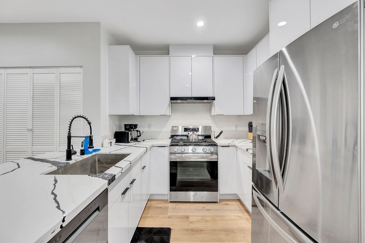 MH 546 N Harvard Blvd - Photo 7 of 14