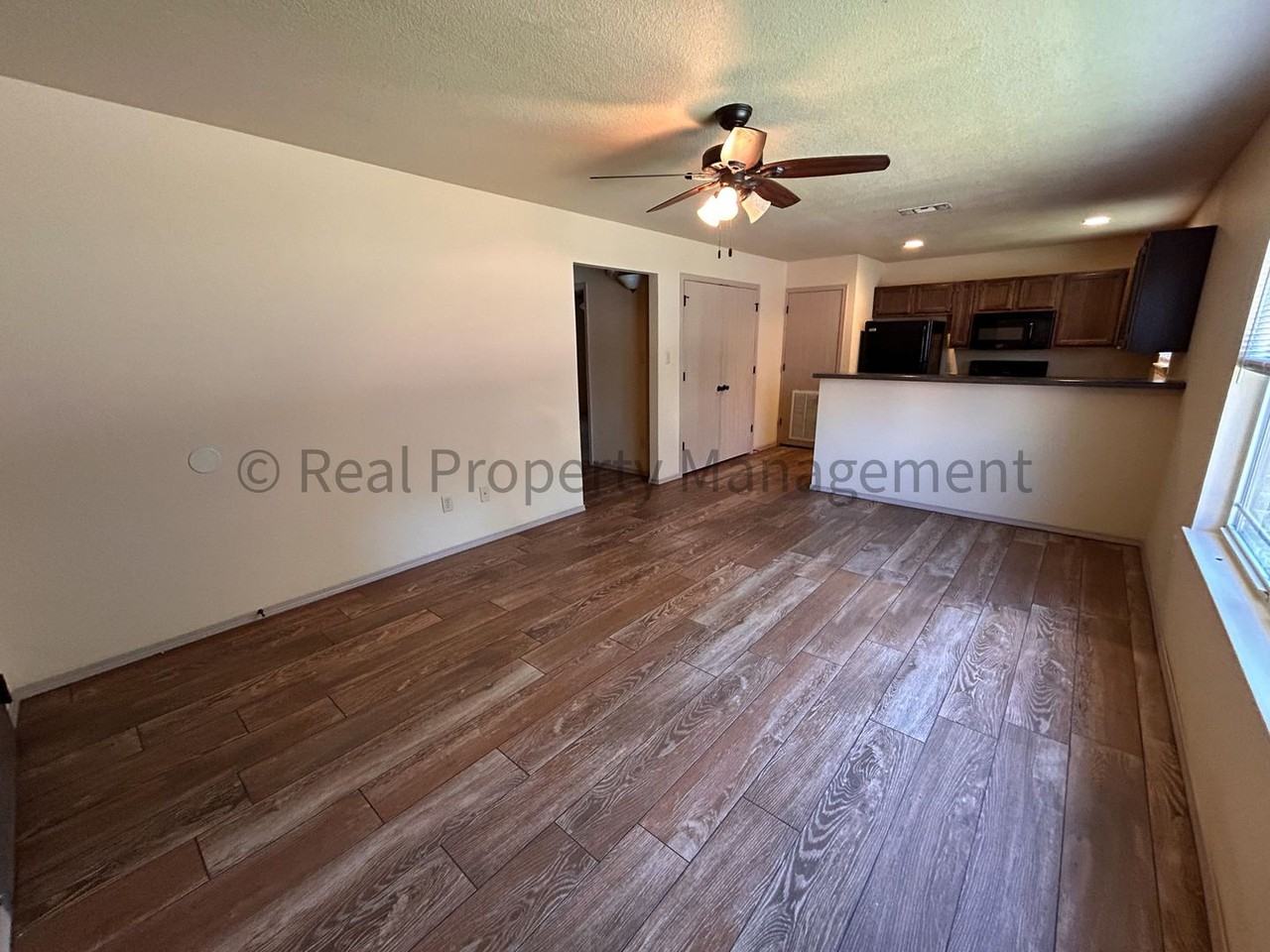 324 South 12th Street - Photo 3 of 13