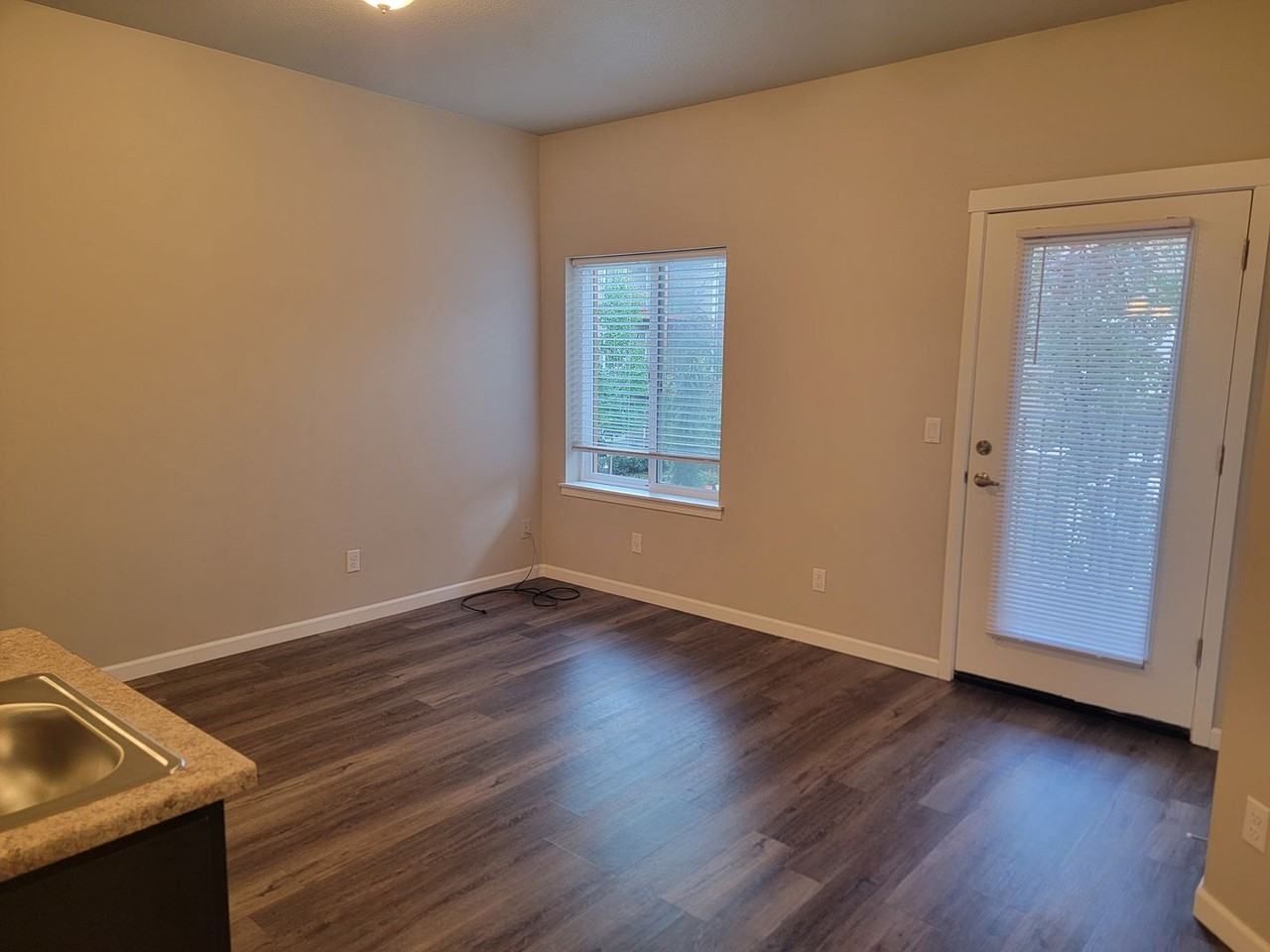 May's Landing Apartments - Photo 6 of 16