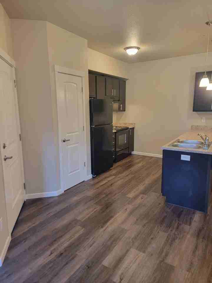 May's Landing Apartments - Photo 7 of 16