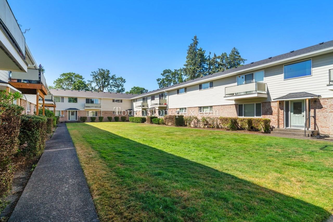 Beaverton Garden Court Apartments - Photo 6 of 50