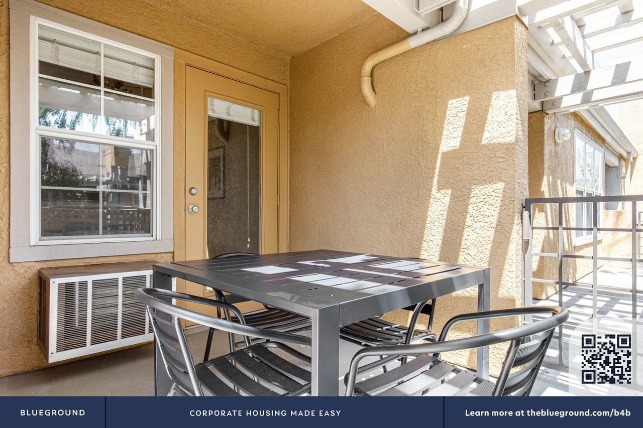 1570 Vista Club Cir #514 - Photo 6 of 33