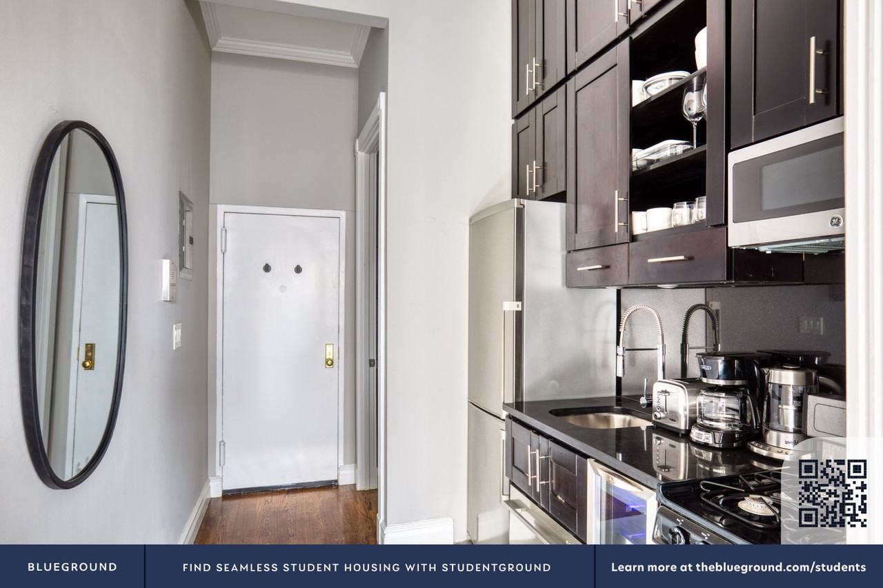 273 W 10th St #1060 - Photo 6 of 19