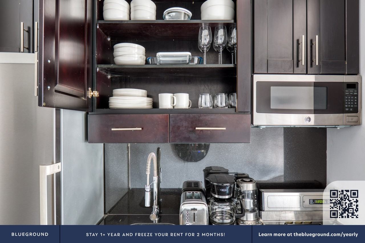 273 W 10th St #1060 - Photo 7 of 19