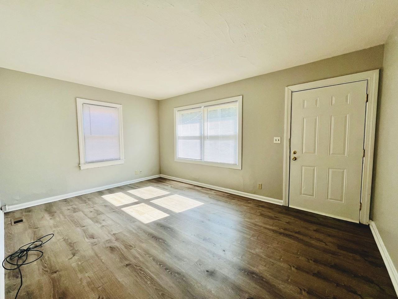 2022 S 40th St - Photo 3 of 15