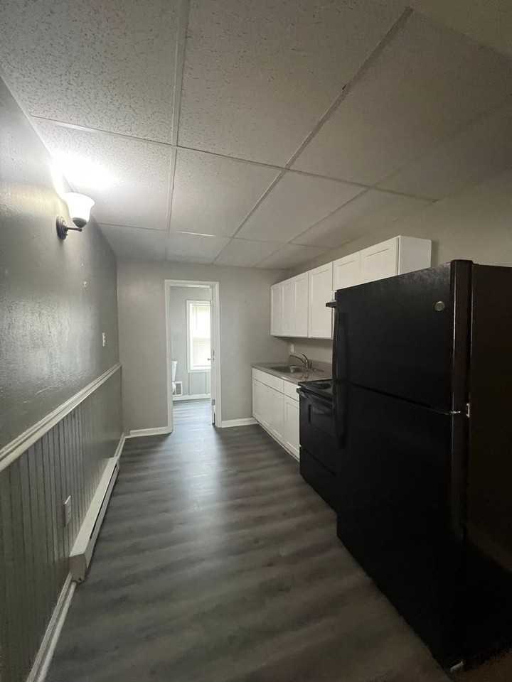 134 S Union St #14 - Photo 4 of 10