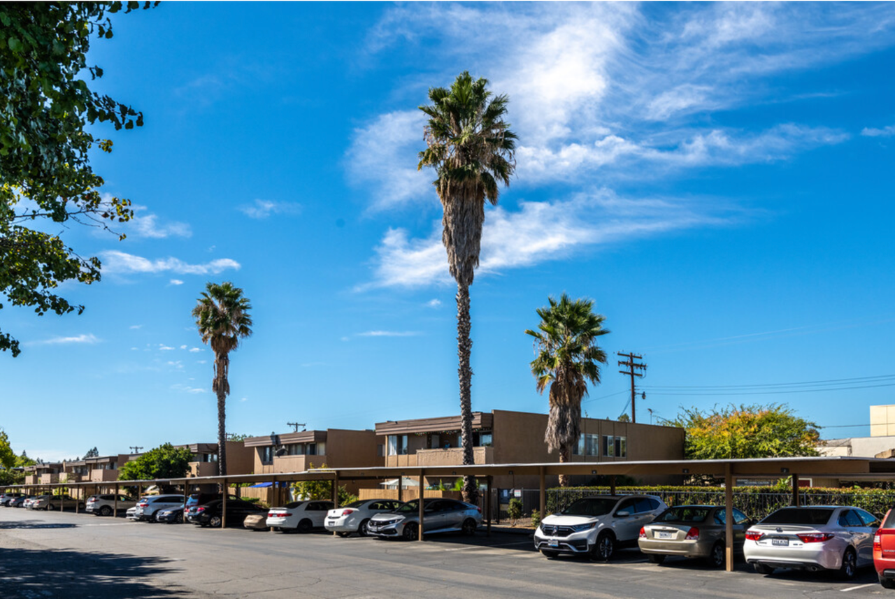 Acacia at Carmichael - Photo 6 of 10