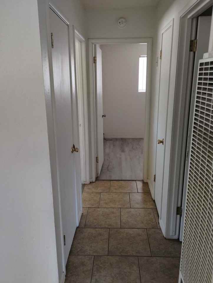 33046 Manzanita Triplex - Photo 2 of 5