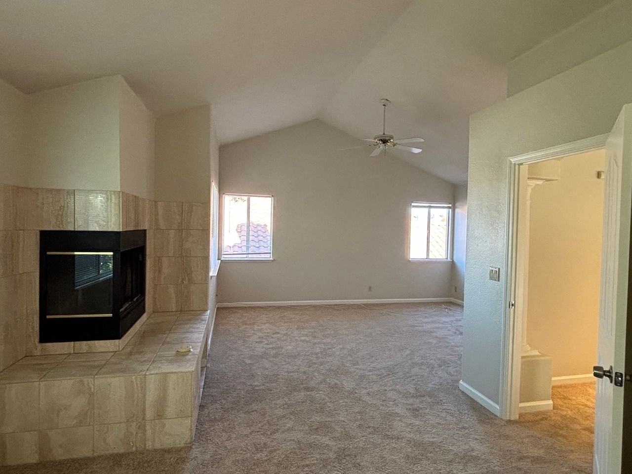 5021 Chaparral Ct - Photo 5 of 21