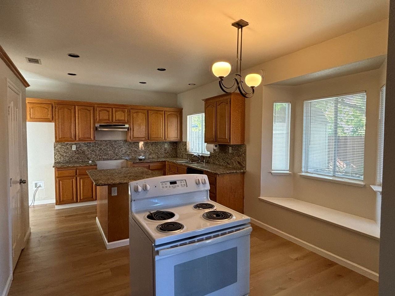 5021 Chaparral Ct - Photo 2 of 21