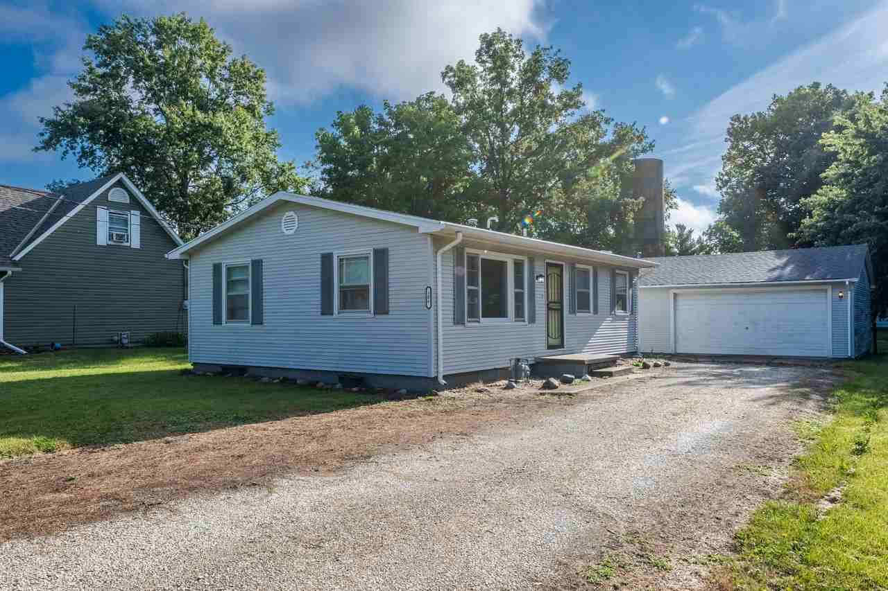 206 Wesley Ave - Photo 2 of 13