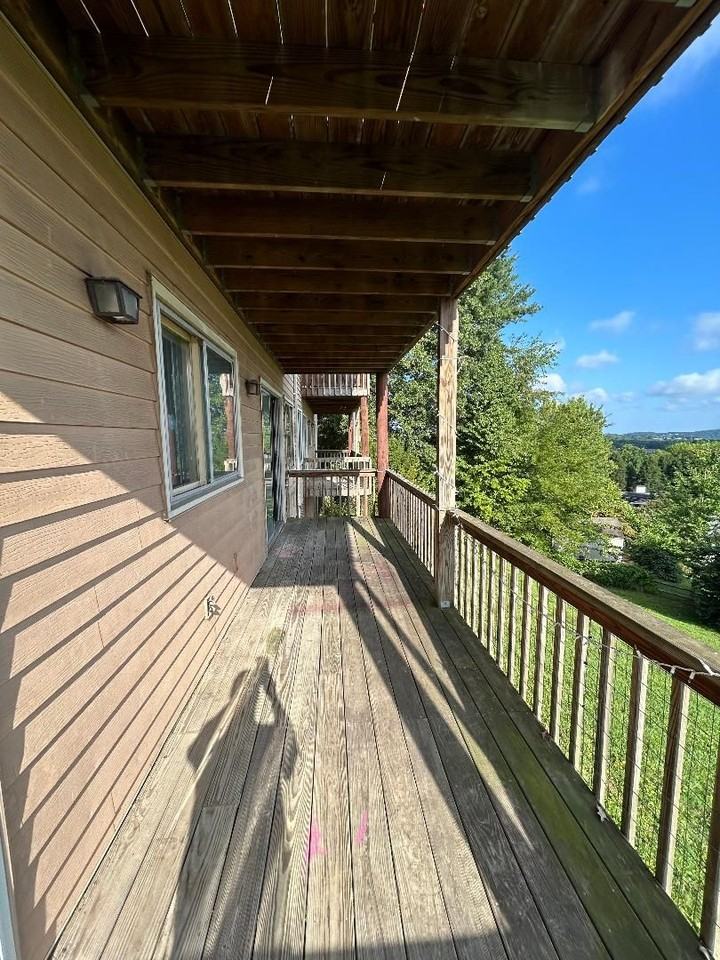 Top Of The Town - Photo 3 of 23