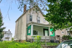 featured image of 3050 Glen Mawr St