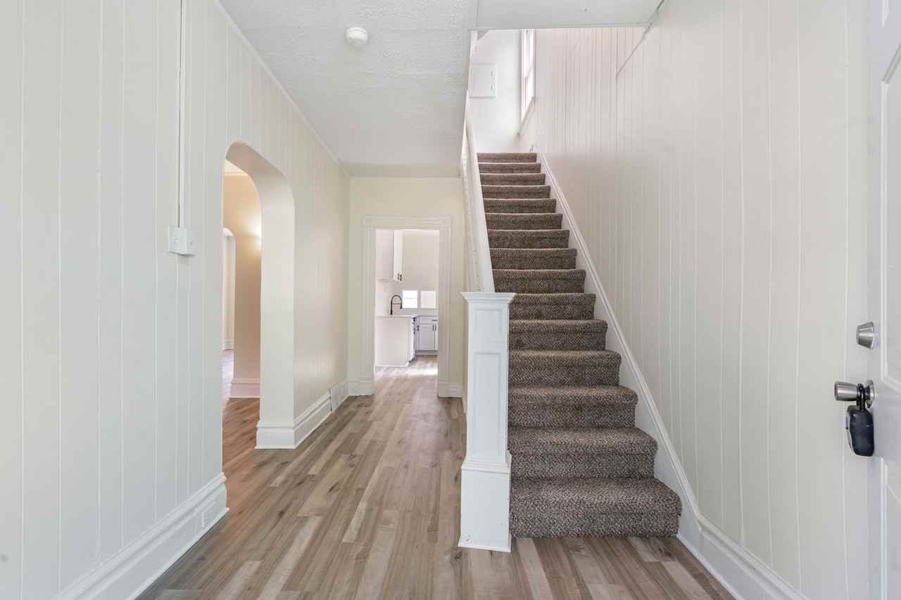 3050 Glen Mawr St - Photo 3 of 17