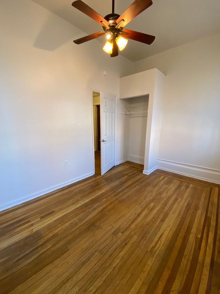 136 E Walnut St - Photo 5 of 14