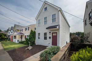 featured image of 421 Augusta St