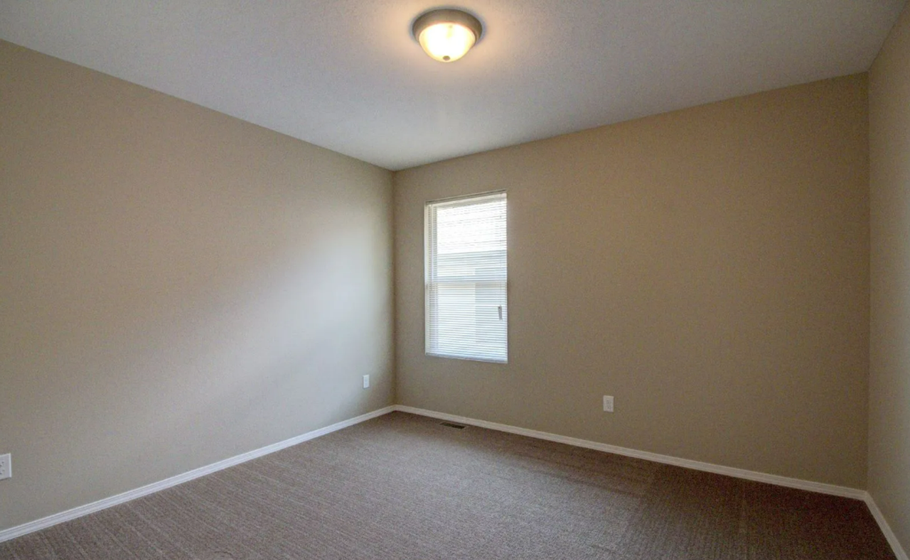 840 S Waco Ave - Photo 7 of 10