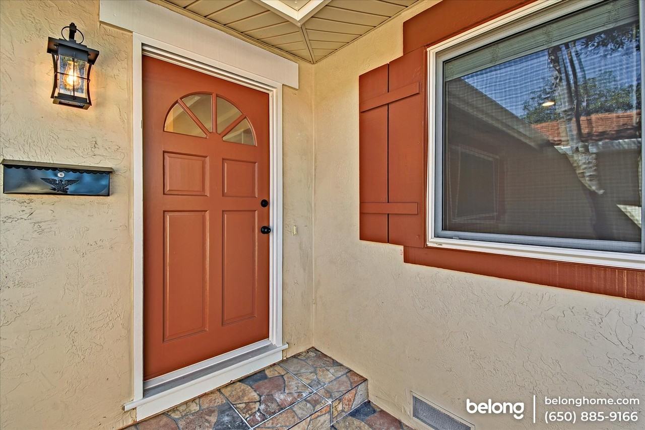 814 Lusterleaf Dr - Photo 4 of 50